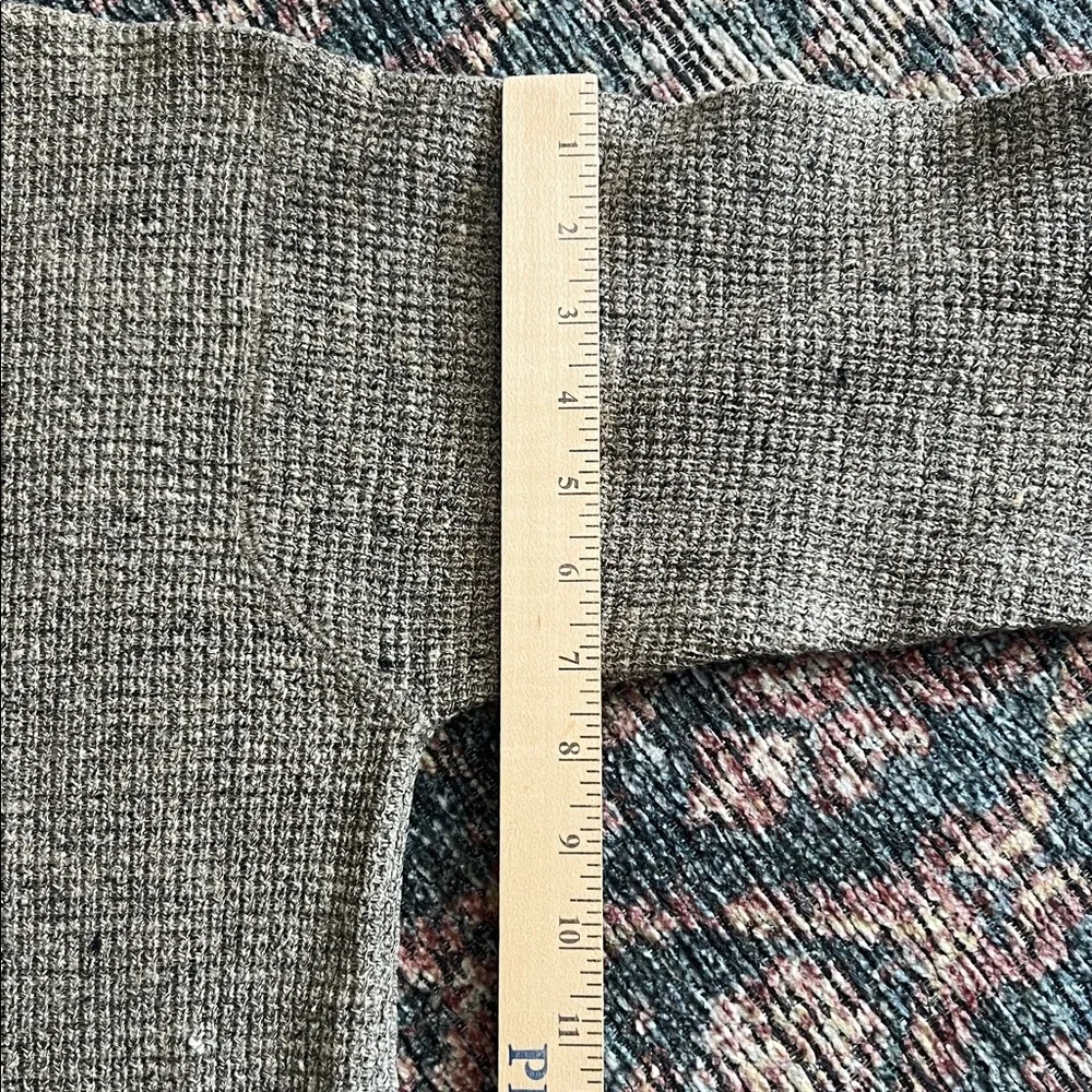 Polo Ralph Lauren Men's Large Beige Crewneck Sweater with Button Detail vintage